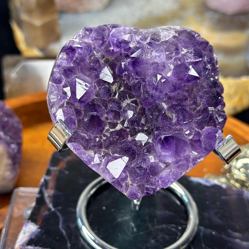 💜 AAA Quality Deep Purple Amethyst Quartz Heart – Brazil 💜 - Picture 5 of 9